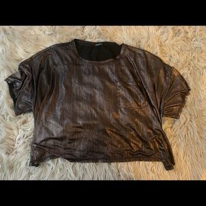 Plus size metallic crop top